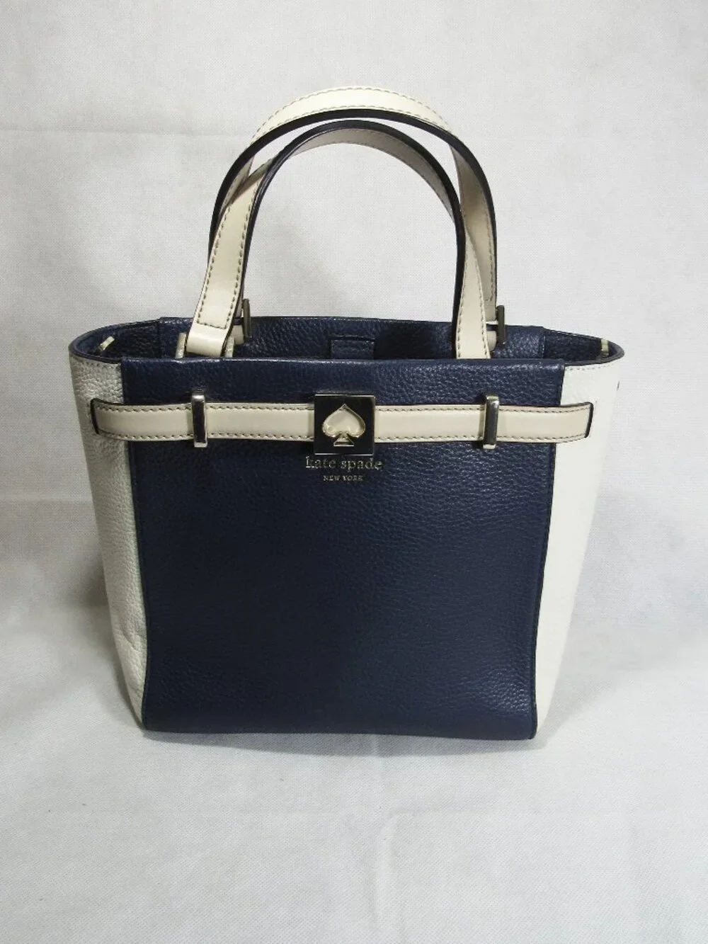KATE SPADE GENUINE LEATHER TOTE NAVY BLUE + WHITE + SHOULDER STRAP CLEAN + NICE